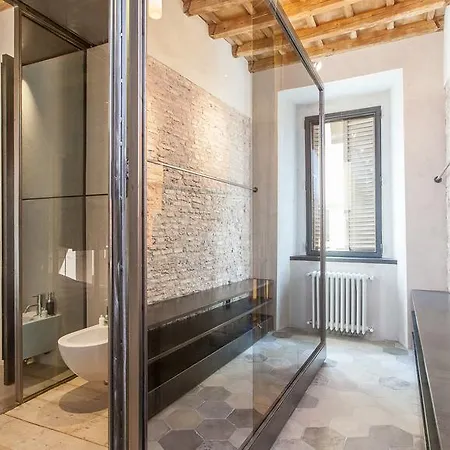 Loophouse Spanish Steps