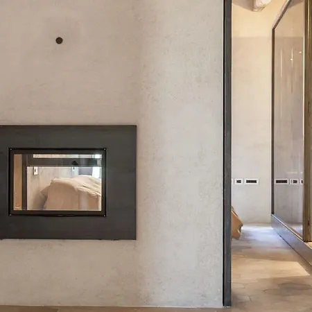 Loophouse Spanish Steps Apartment *