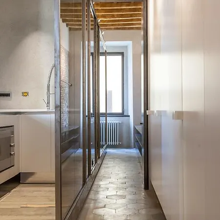 Loophouse Spanish Steps Apartment *