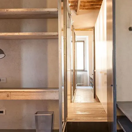 Loophouse Spanish Steps