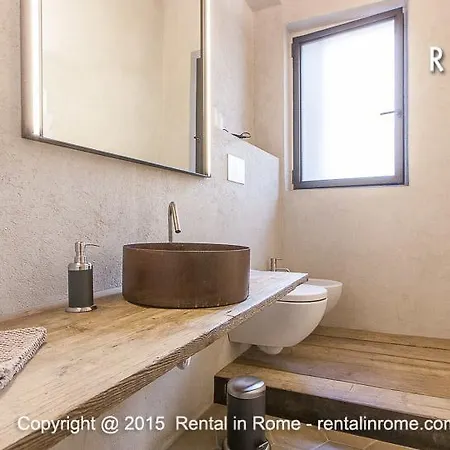 Loophouse Spanish Steps Apartment